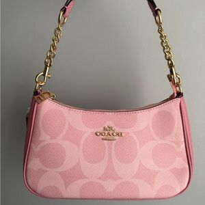 Coach Teri Pink Shoulder Bag with Gold Chain and crossbody straps